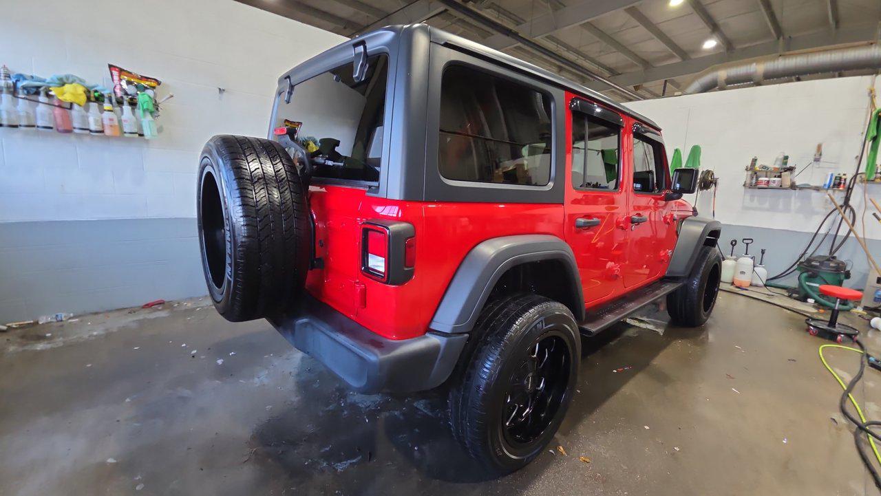 2020 Jeep Wrangler Unlimited Sport photo 3
