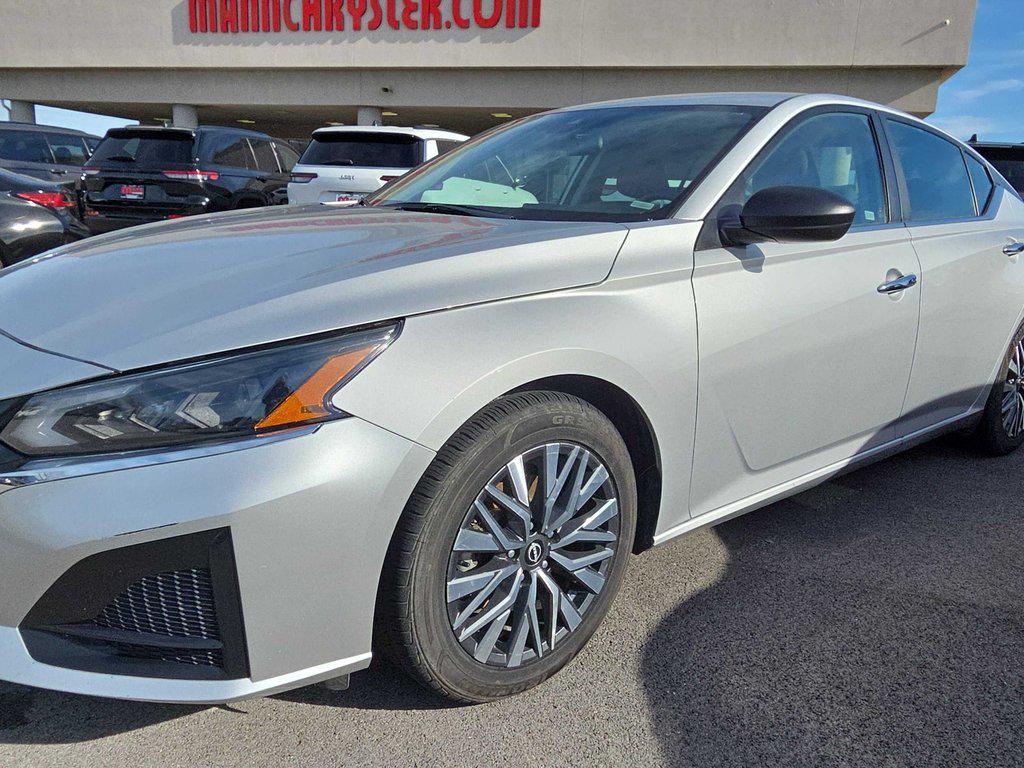 2024 Nissan Altima SV