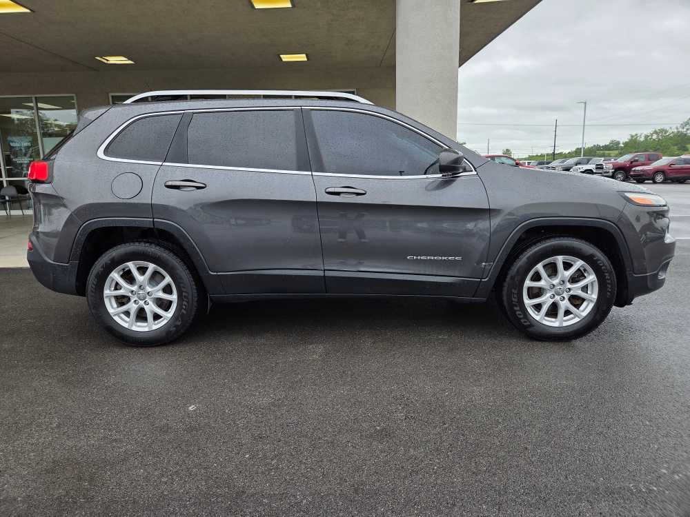 Used 2015 Jeep Cherokee Latitude with VIN 1C4PJMCB5FW668298 for sale in Richmond, KY