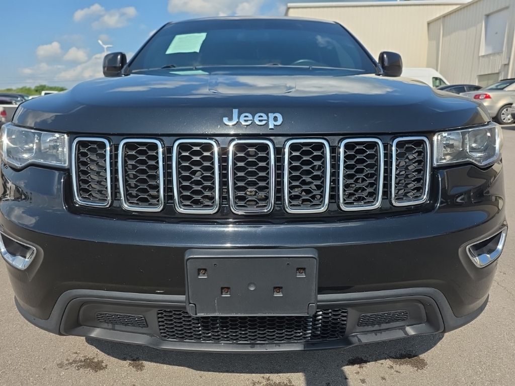 Used 2018 Jeep Grand Cherokee Laredo E with VIN 1C4RJFAG8JC111706 for sale in Richmond, KY