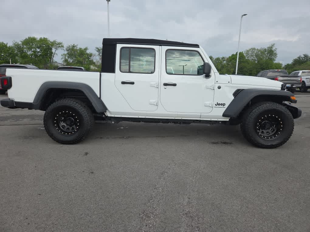 Used 2024 Jeep Gladiator Sport with VIN 1C6JJTAG9RL113219 for sale in Richmond, KY