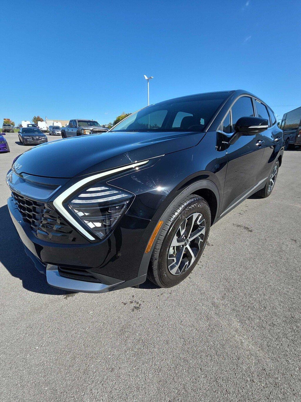 Used 2025 Kia Sportage EX SUV