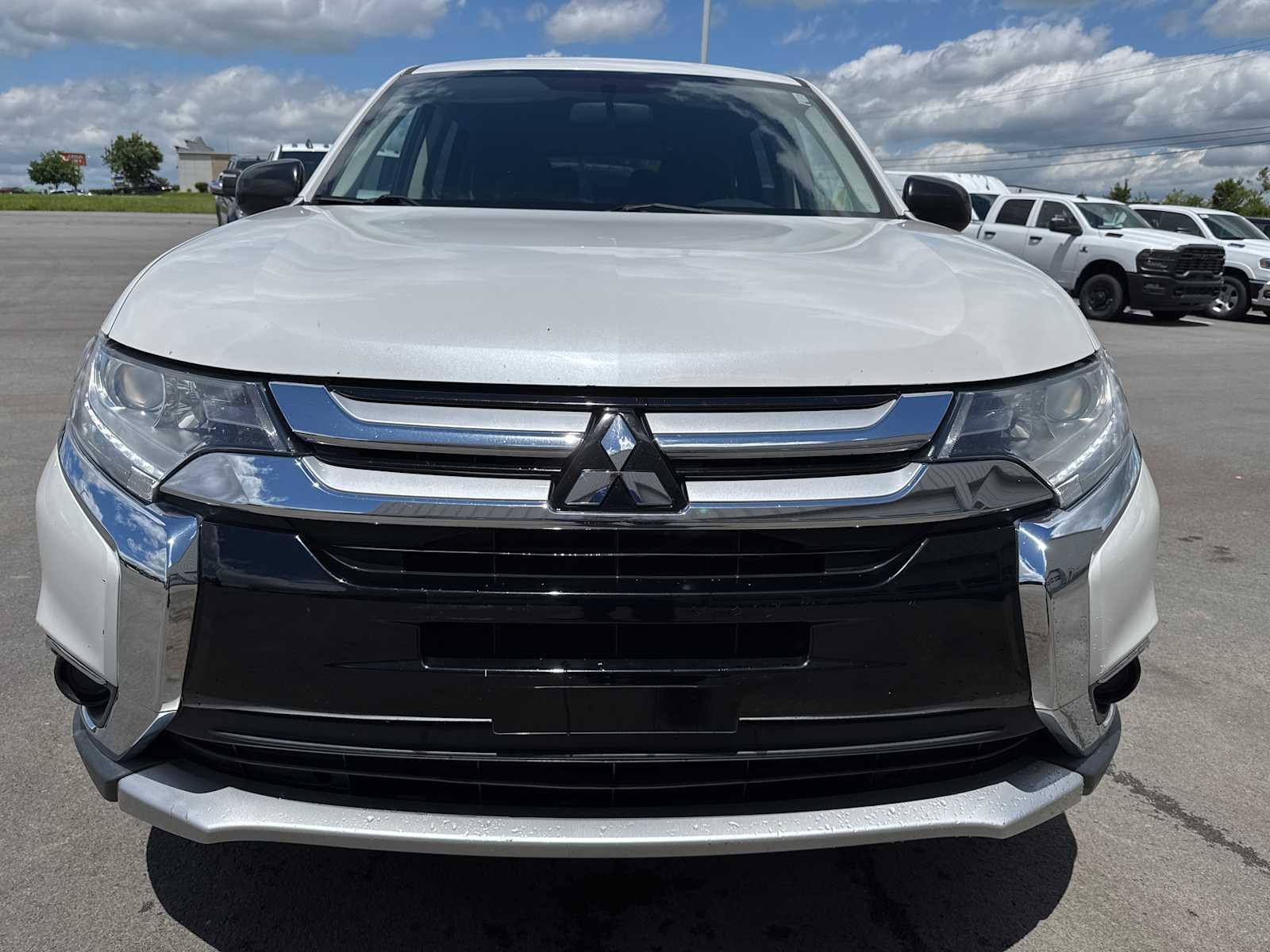 Used 2017 Mitsubishi Outlander ES with VIN JA4AZ2A33HZ030870 for sale in Richmond, KY