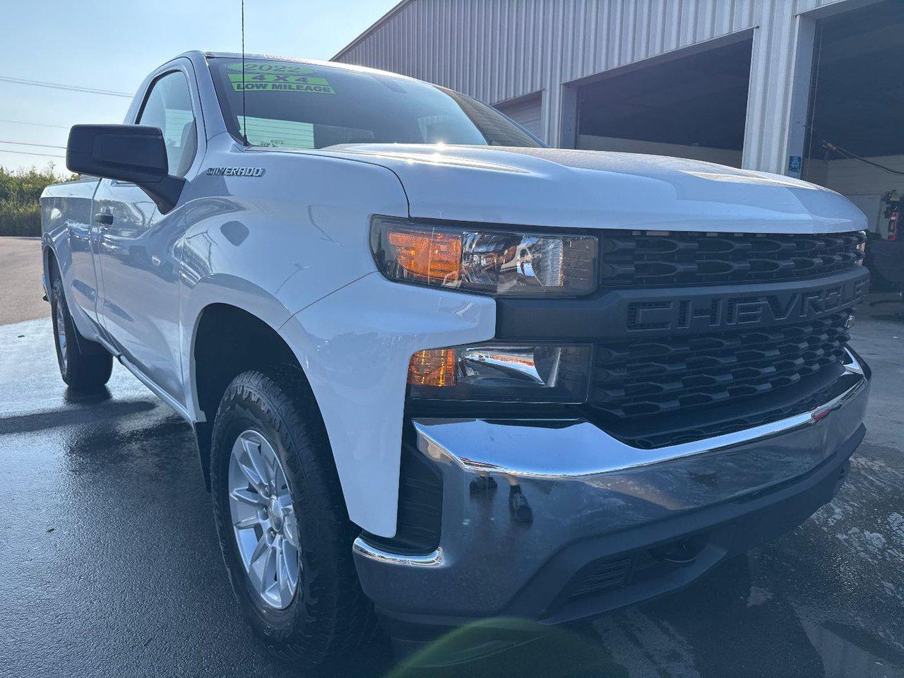 2022 Chevrolet Silverado 1500 Work Truck photo 3