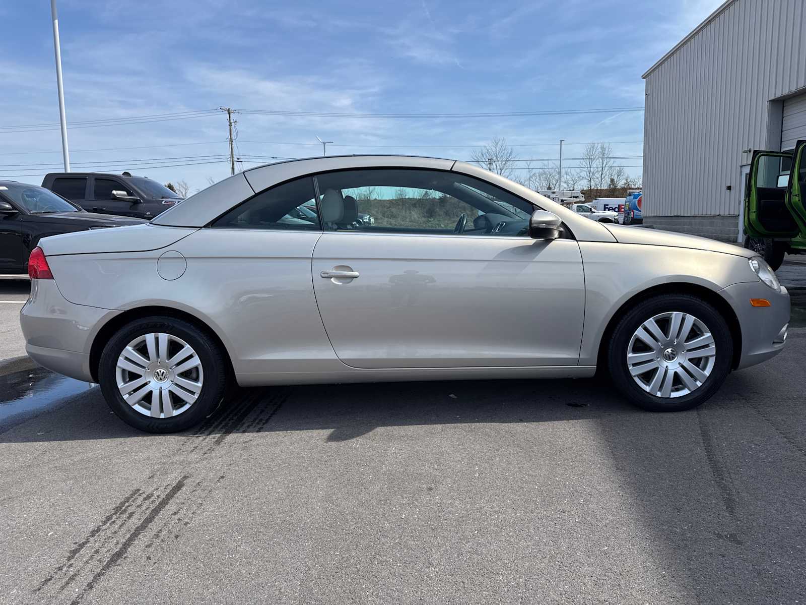 Used 2009 Volkswagen Eos Komfort with VIN WVWBA71F29V005945 for sale in Richmond, KY