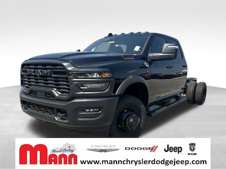 2026 Ram 3500 CREW CAB CHASSIS 4X4 Pickup