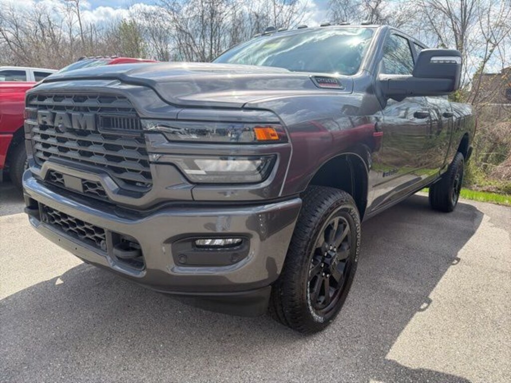 New 2026 Ram 2500 BIG HORN CREW CAB 4X4 6'4 BOX Pickup