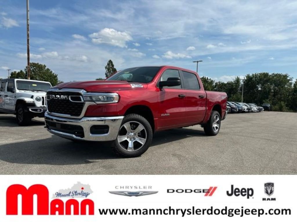 New 2026 Ram 1500 TRADESMAN CREW CAB 4X4 5'7 BOX Pickup