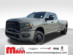 2026 Ram 3500 BIG HORN CREW CAB 4X4 8' BOX Pickup
