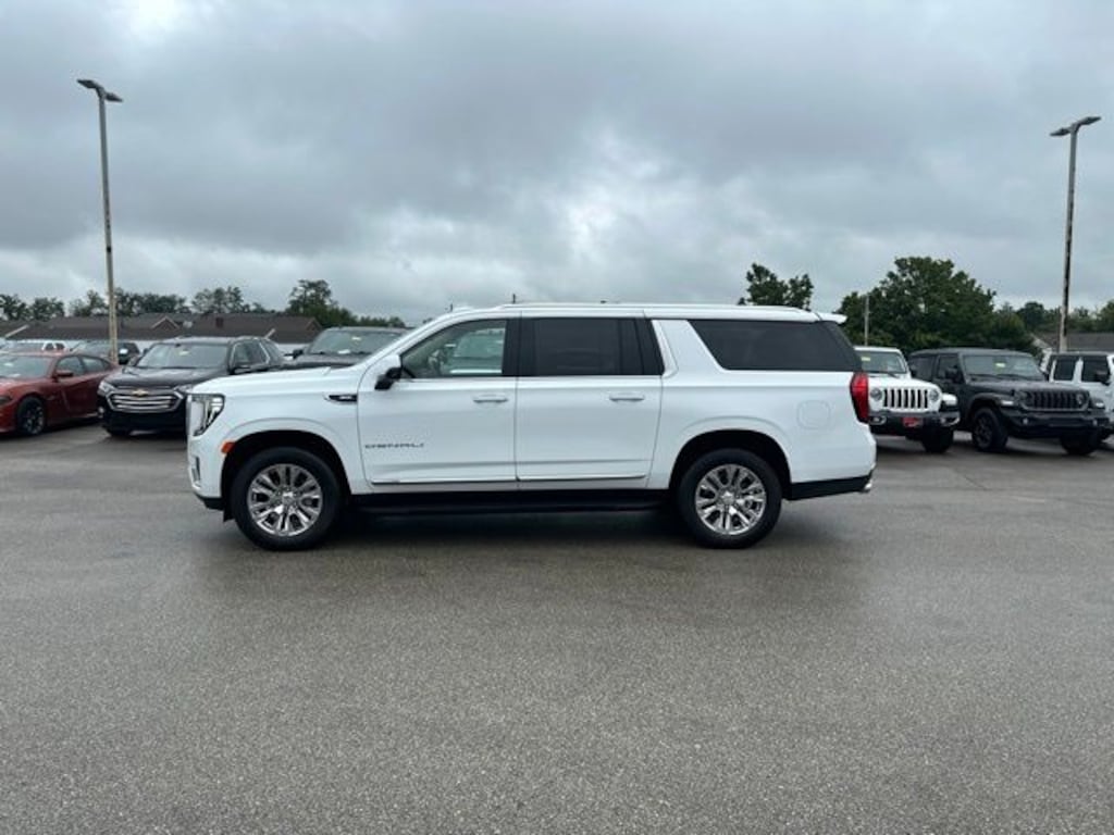 Used 2023 GMC Yukon XL Denali SUV