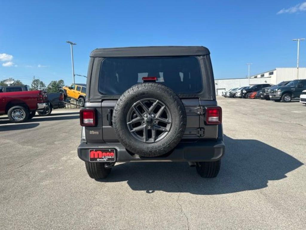 Used 2025 Jeep Wrangler Sport S SUV