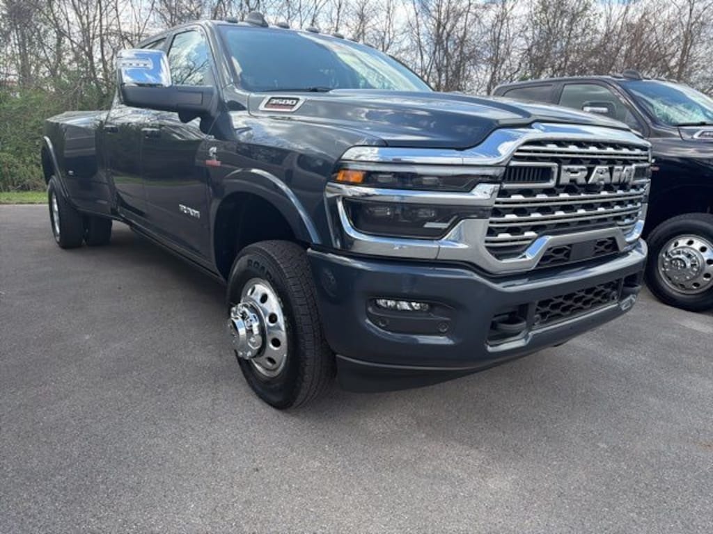 New 2026 Ram 3500 LIMITED LONGHORN CREW CAB 4X4 8' BOX Pickup