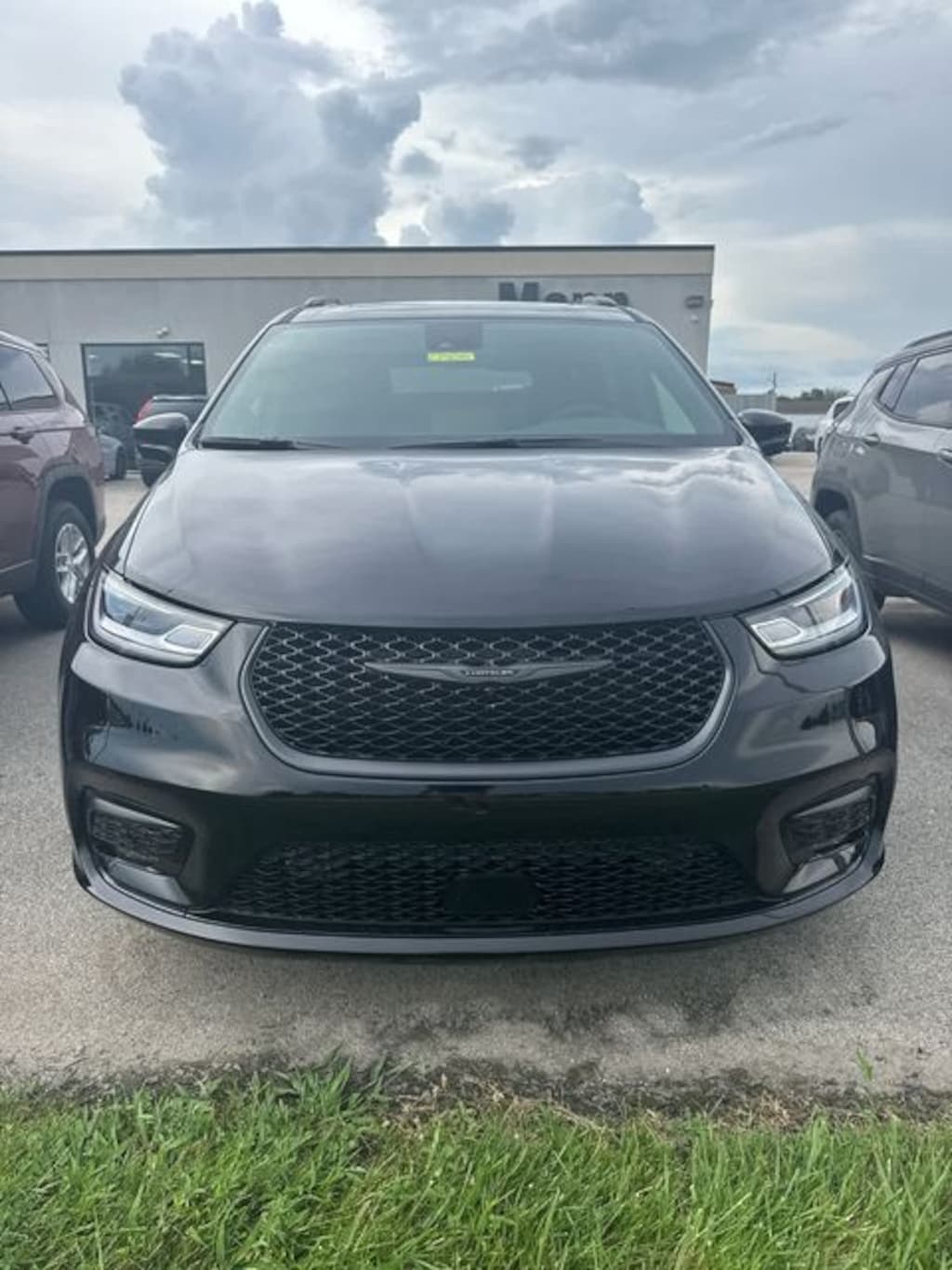 New 2025 Chrysler Pacifica SELECT Passenger Van