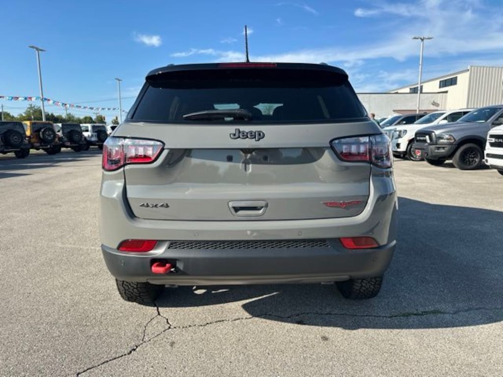 New 2026 Jeep Compass TRAILHAWK 4X4 Sport Utility