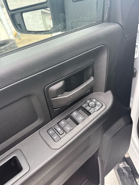 2026 RAM 2500 Tradesman/Black Express - Photo 12