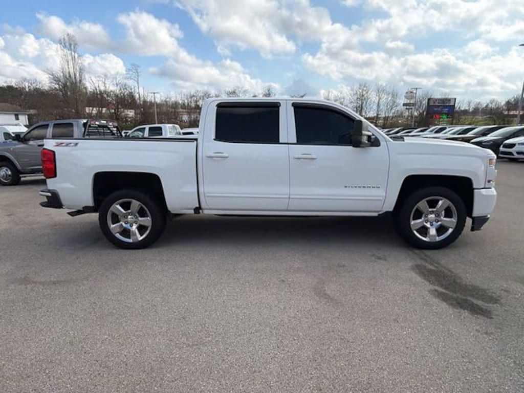 Used 2017 Chevrolet Silverado 1500 LT Truck