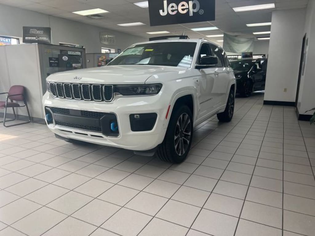 Used 2023 Jeep Grand Cherokee Overland 4xe SUV