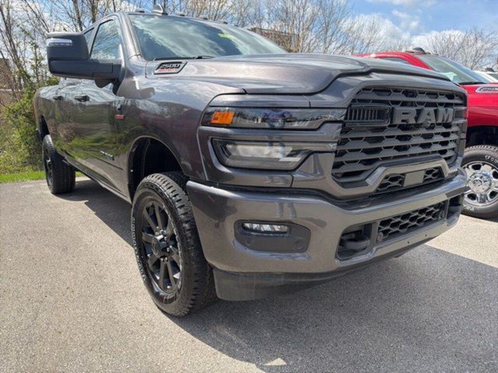New 2026 Ram 2500 BIG HORN CREW CAB 4X4 6'4 BOX Pickup