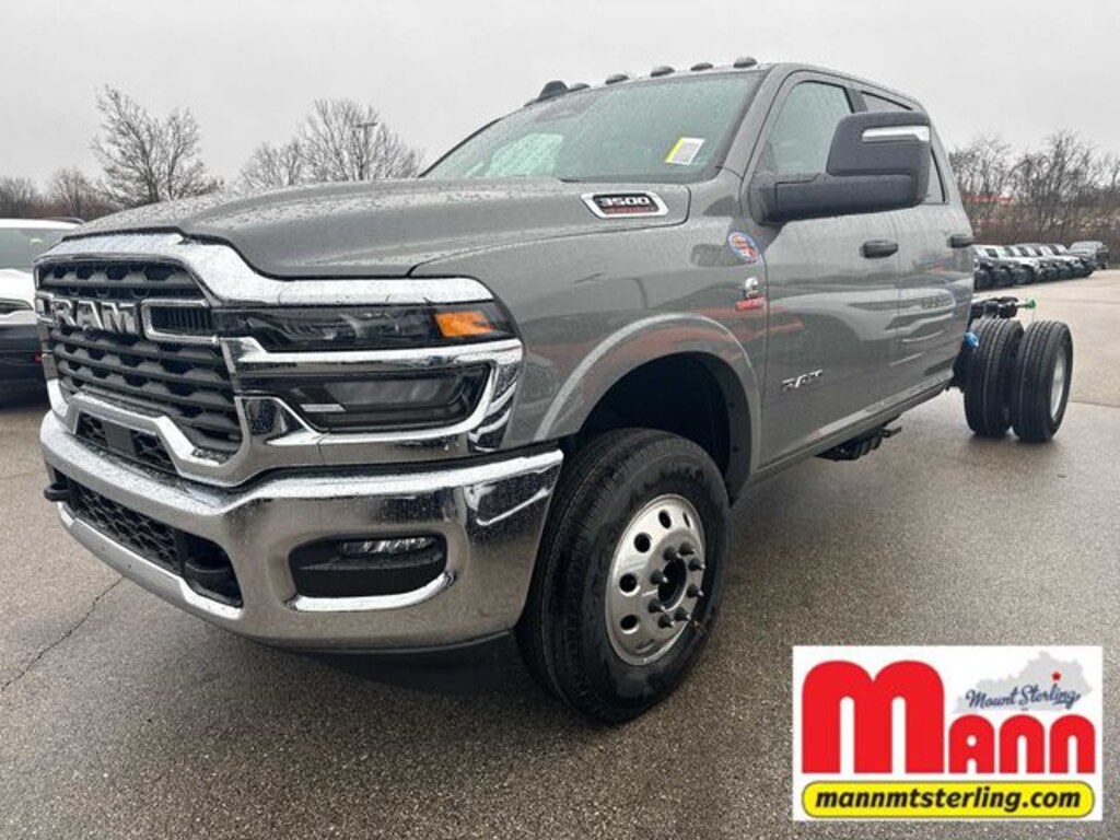 New 2026 Ram 3500 Chassis Cab BIG HORN CREW 4X4 60' CA Pickup