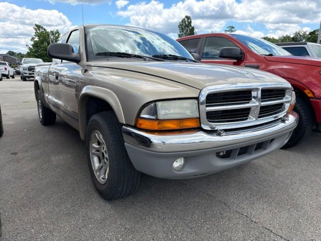 Used 2003 Dodge Dakota SLT Truck