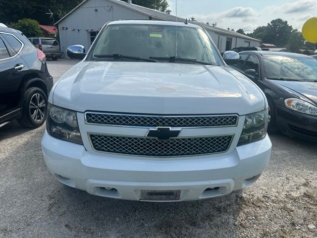 Used 2013 Chevrolet Tahoe LTZ with VIN 1GNSKCE04DR375301 for sale in Mount Sterling, KY