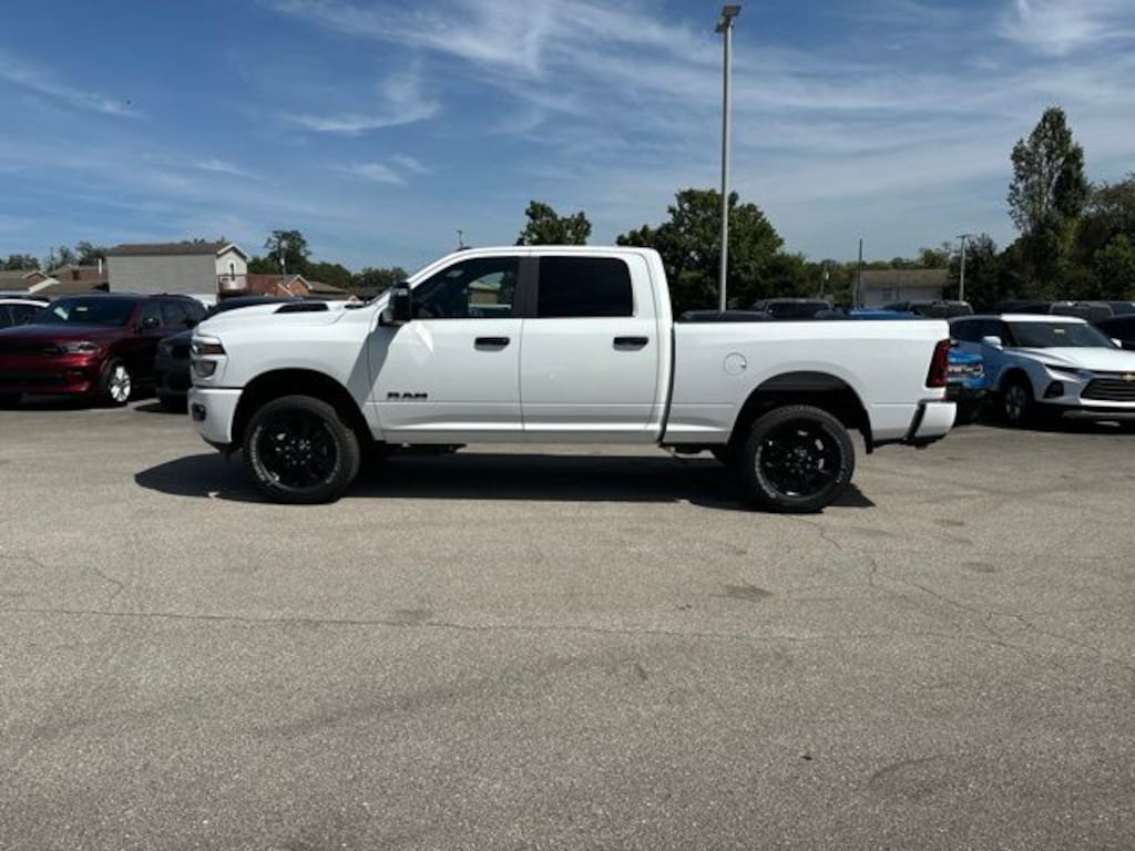 New 2026 Ram 2500 BIG HORN CREW CAB 4X4 6'4 BOX Pickup