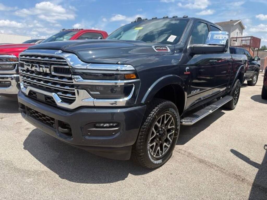 New 2026 Ram 2500 LIMITED LONGHORN CREW CAB 4X4 6'4 BOX Pickup