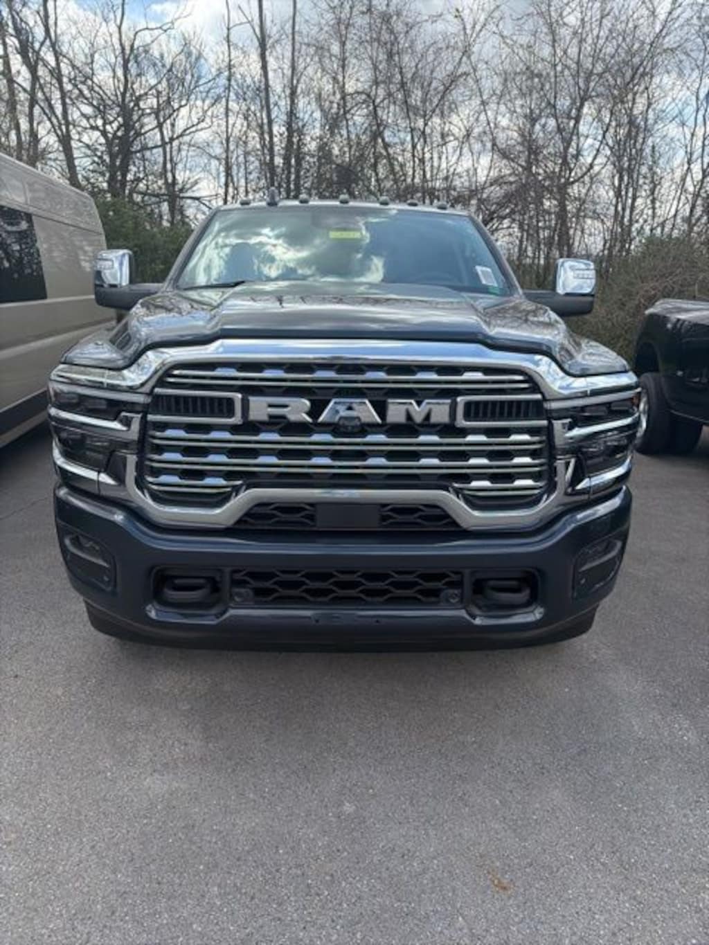 New 2026 Ram 3500 LIMITED LONGHORN CREW CAB 4X4 8' BOX Pickup