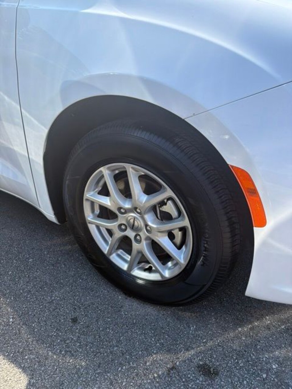 Used 2025 Chrysler Pacifica Select Minivan/Van