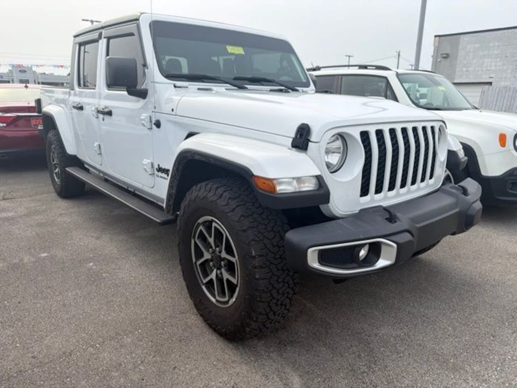 Used 2021 Jeep Gladiator Sport Truck