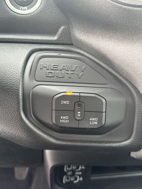2026 RAM 2500 Tradesman/Black Express - Photo 23