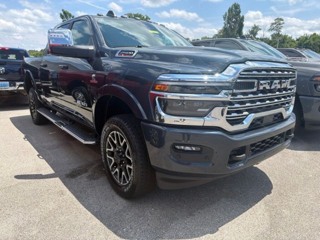 New 2026 Ram 2500 LIMITED LONGHORN CREW CAB 4X4 6'4 BOX Pickup