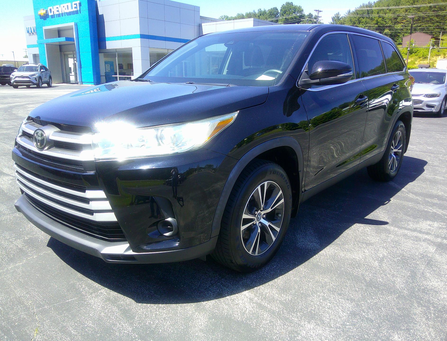 2019 Toyota Highlander LE 4x4 V6's photo
