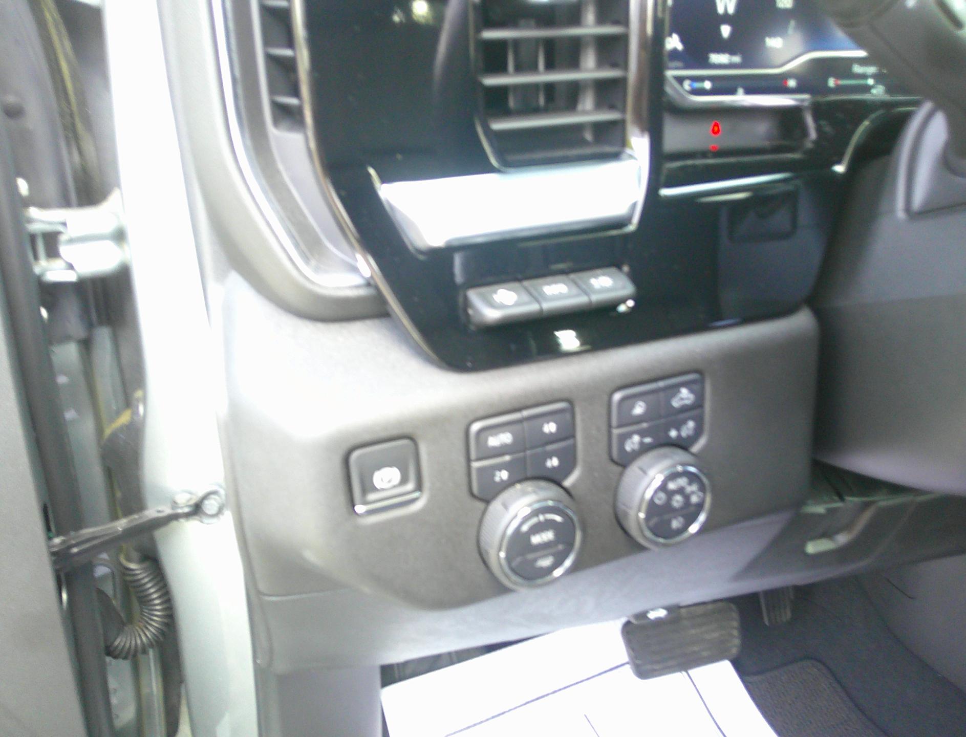 2025 Chevrolet Silverado 2500HD High Country - Photo 12