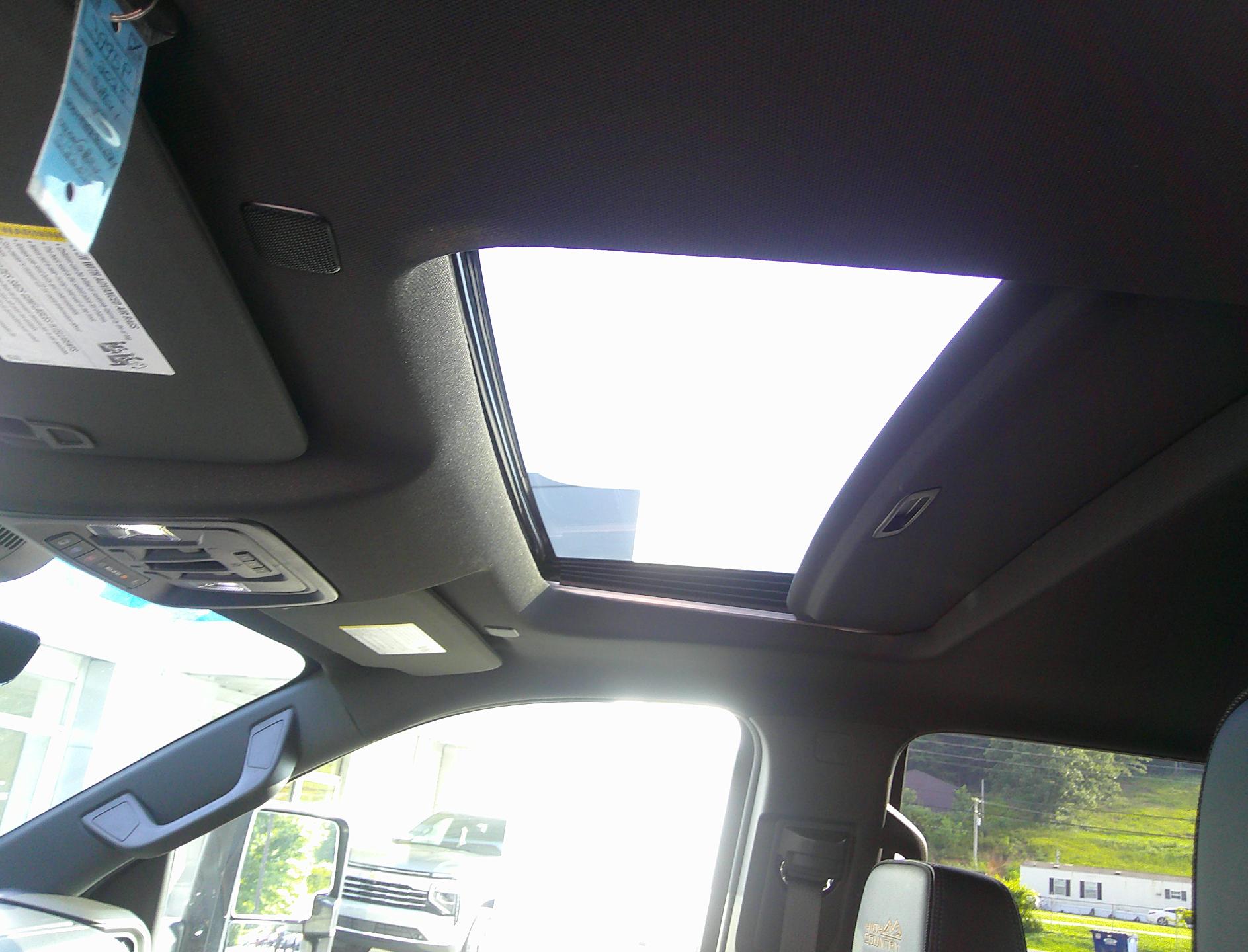 2025 Chevrolet Silverado 2500HD High Country - Photo 10