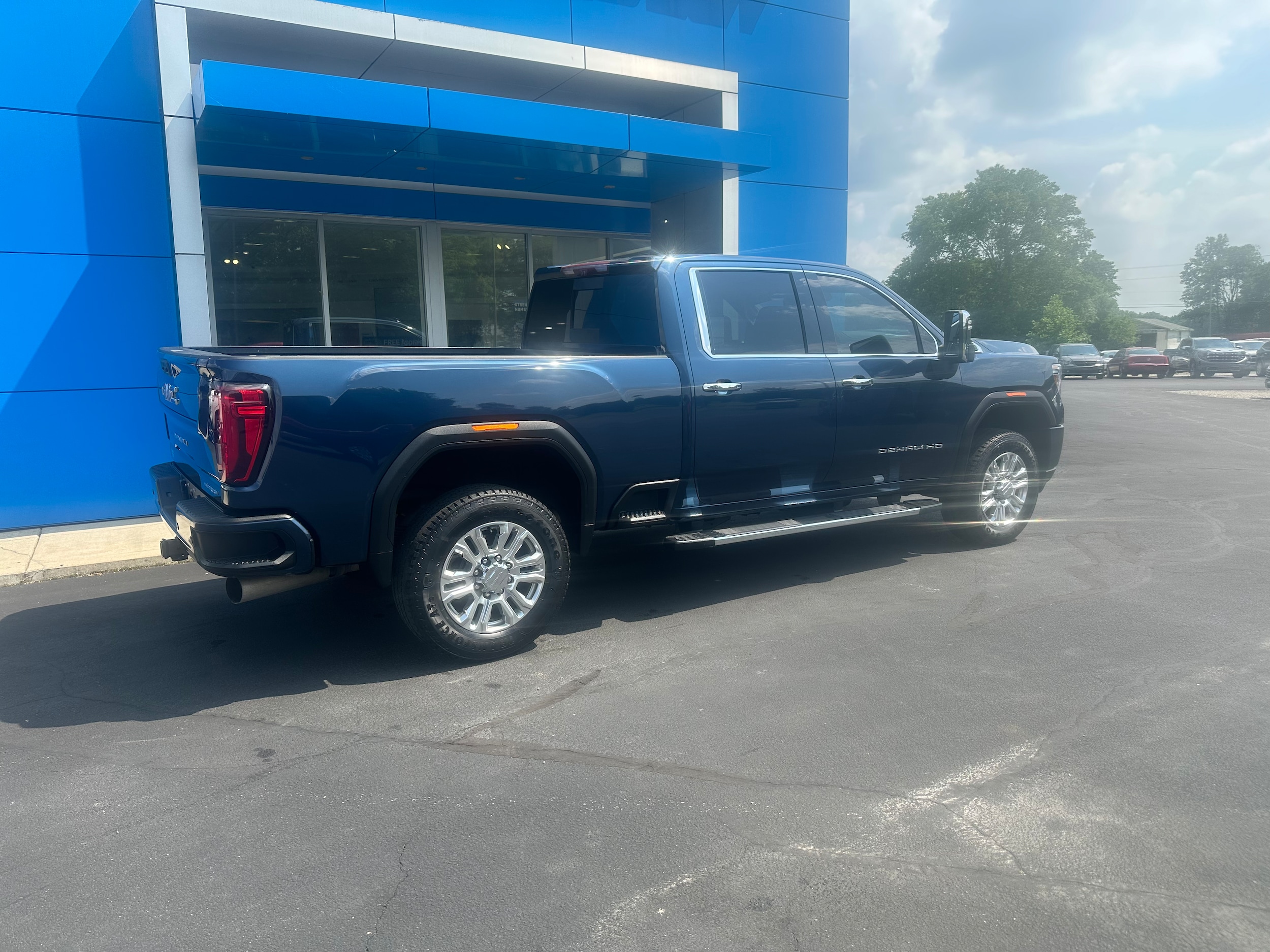 Used 2020 GMC Sierra 2500 Denali HD Denali with VIN 1GT49REY2LF138070 for sale in Delphi, IN