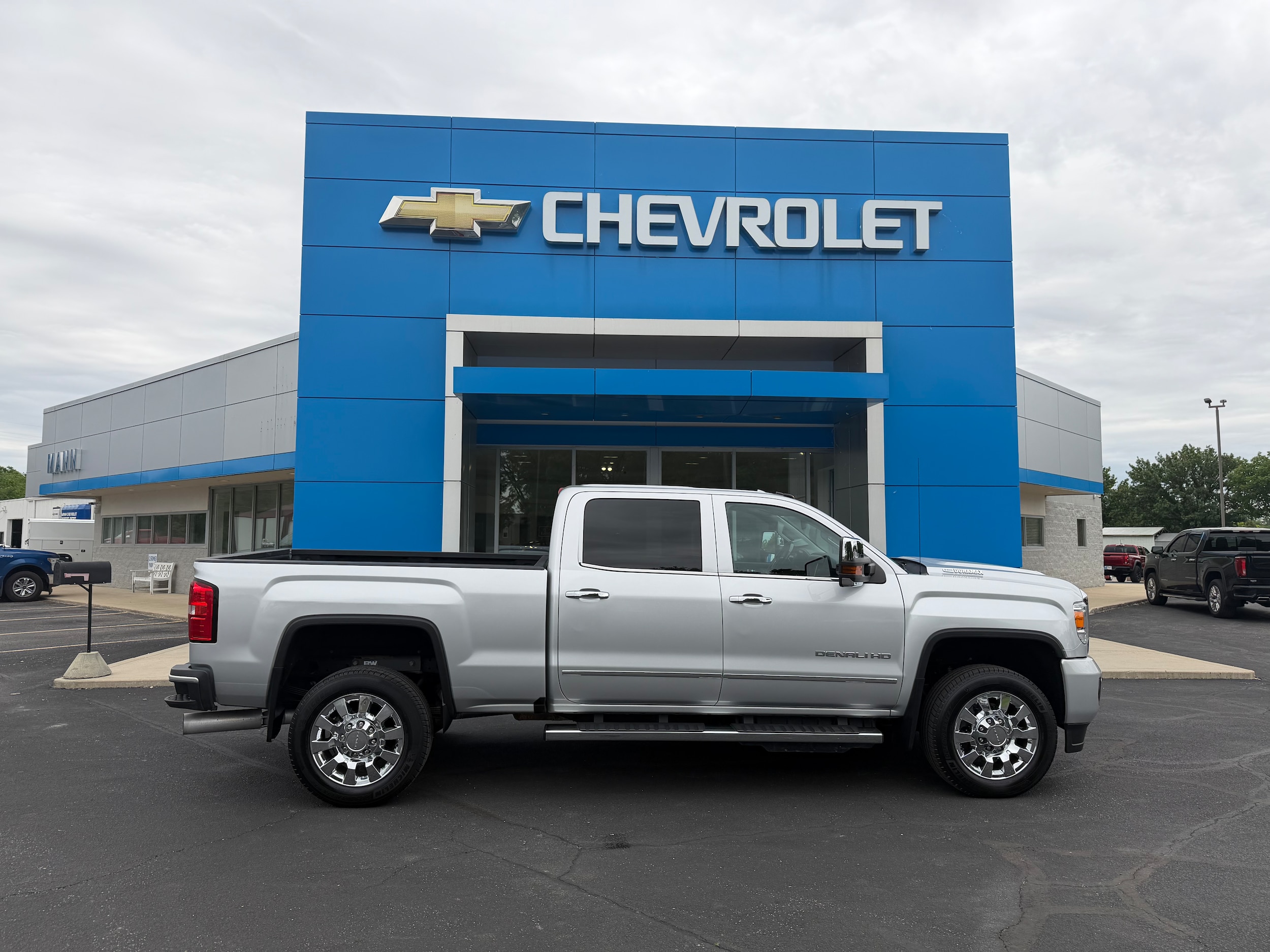 2019 GMC Sierra 4WD Crew Cab Standard Box Denali's photo