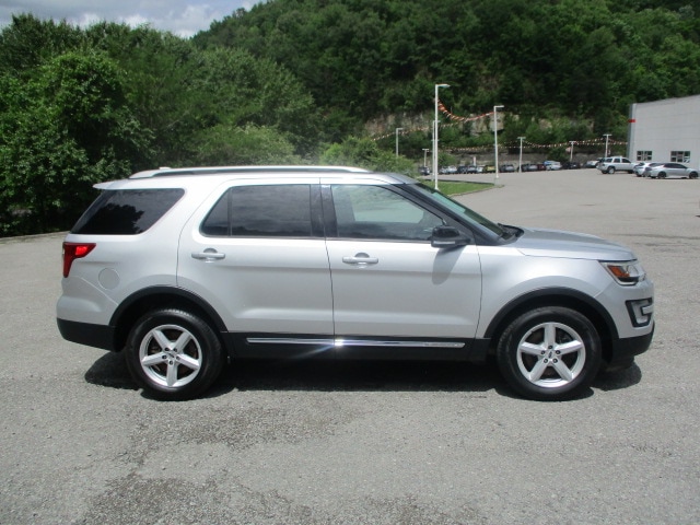 Used 2017 Ford Explorer XLT with VIN 1FM5K8DHXHGC60628 for sale in Prestonsburg, KY