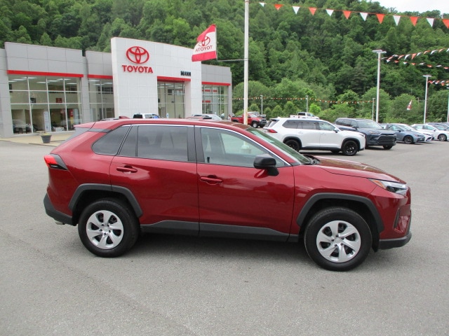 Used 2023 Toyota RAV4 LE with VIN 2T3F1RFVXPW330877 for sale in Prestonsburg, KY