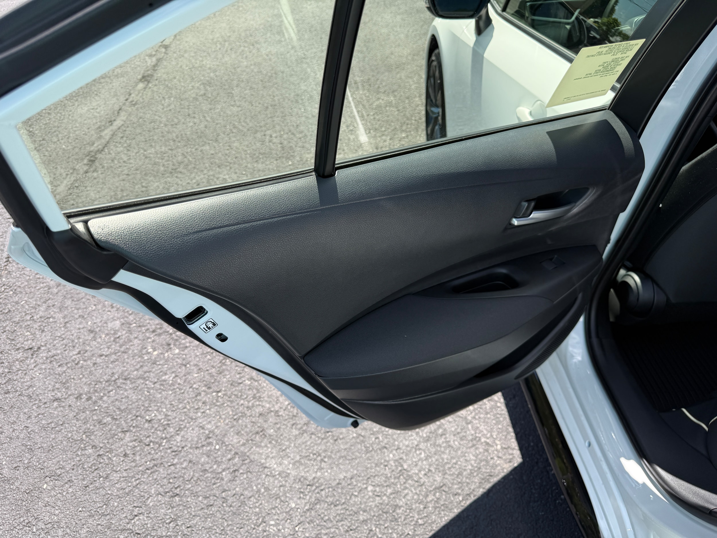 2026 Toyota Corolla SE - Photo 10