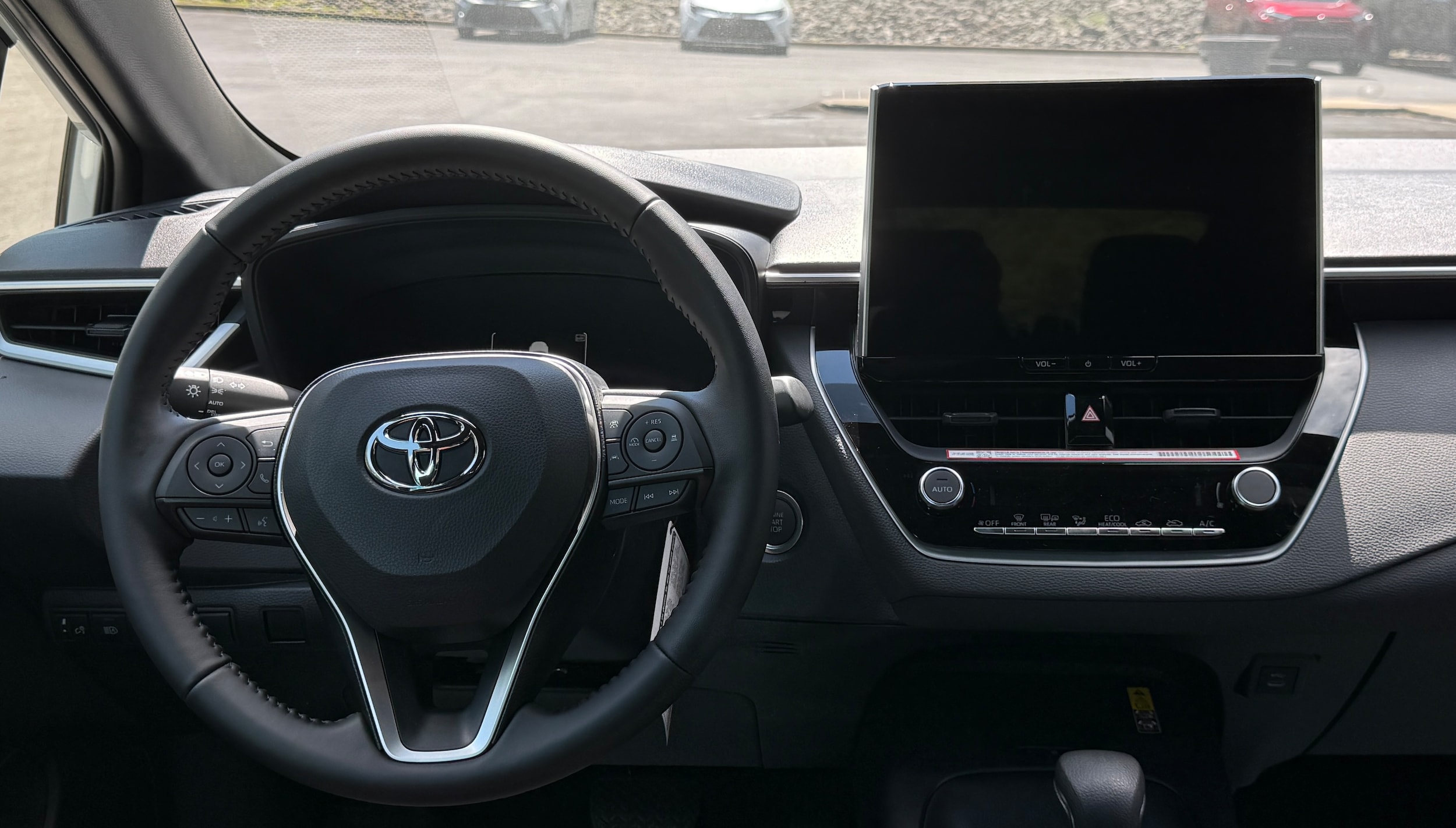 2026 Toyota Corolla SE - Photo 12