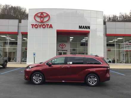 2026 Toyota Sienna XLE Van Passenger Van