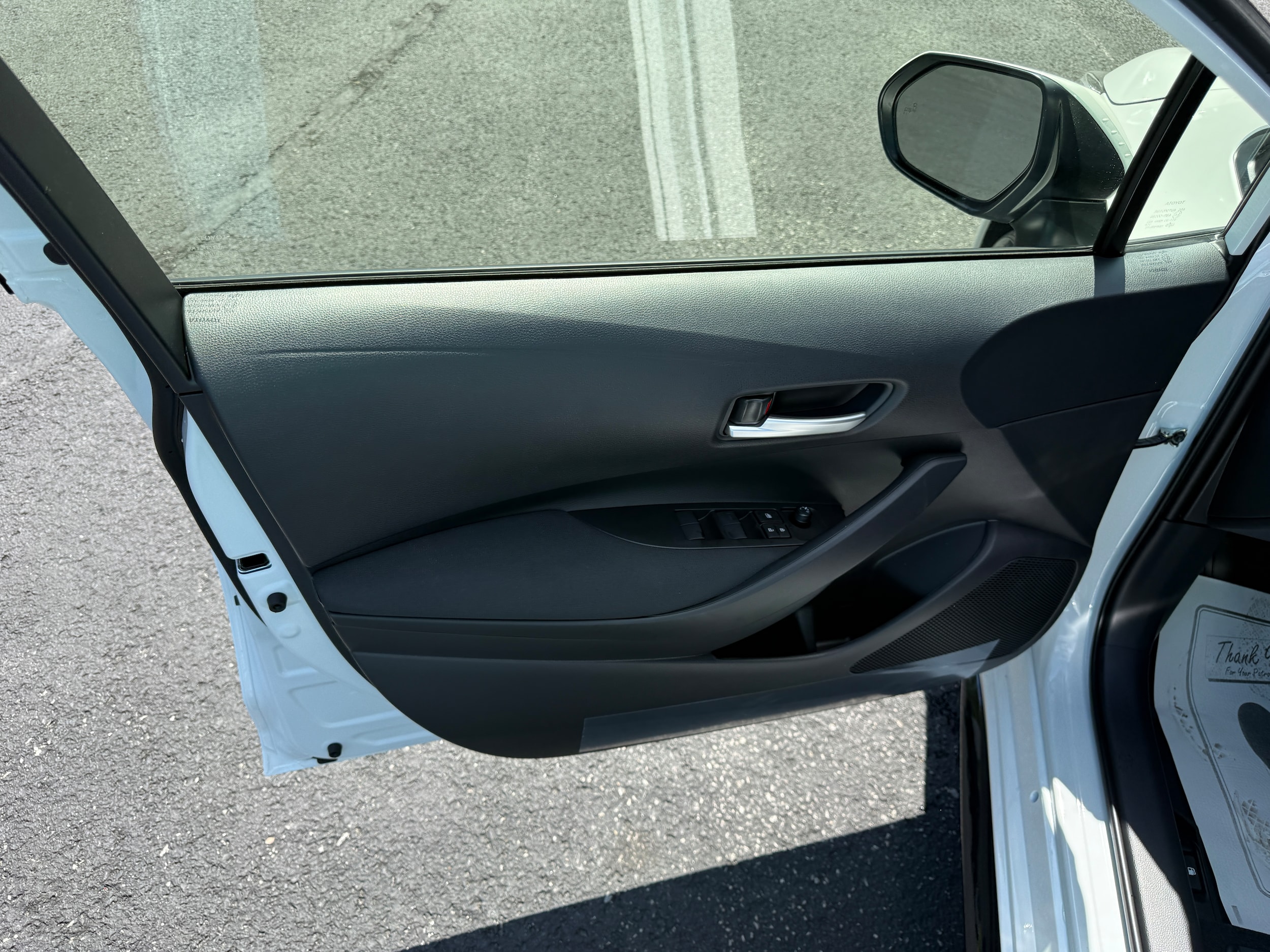 2026 Toyota Corolla SE - Photo 13