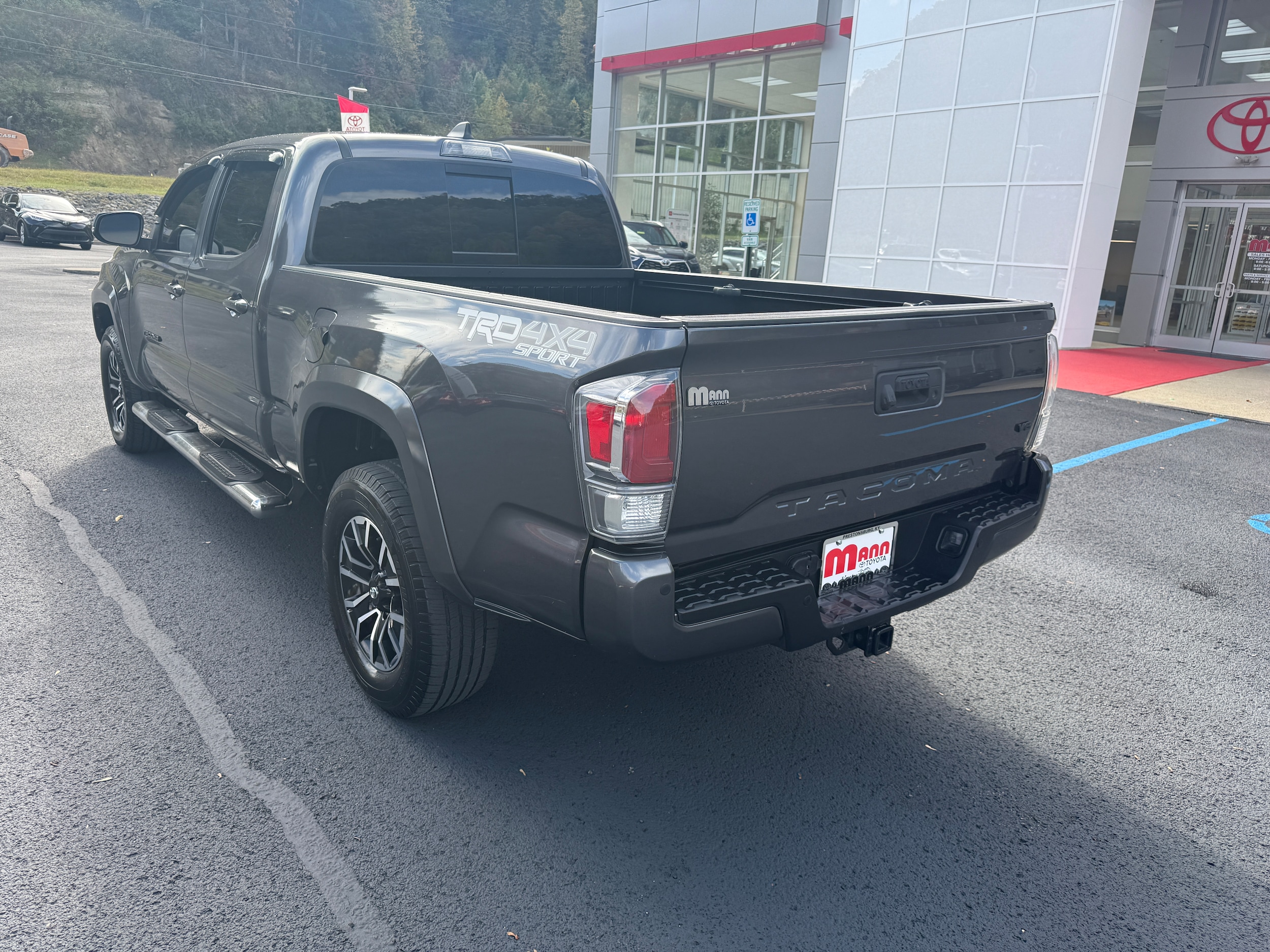 2022 Toyota Tacoma TRD Sport - Photo 9