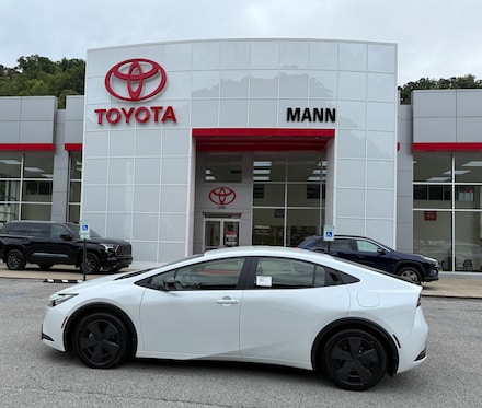 2026 Toyota Prius LE Hatchback