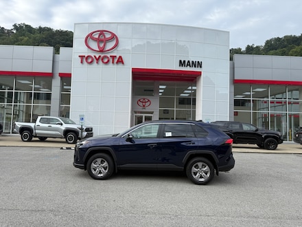 2025 Toyota RAV4 XLE SUV