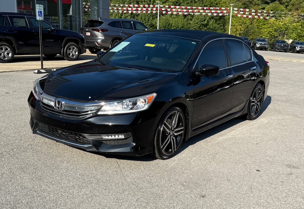 Used 2017 Honda Accord Sport SE Sedan