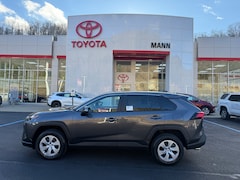 2025 Toyota RAV4 LE SUV