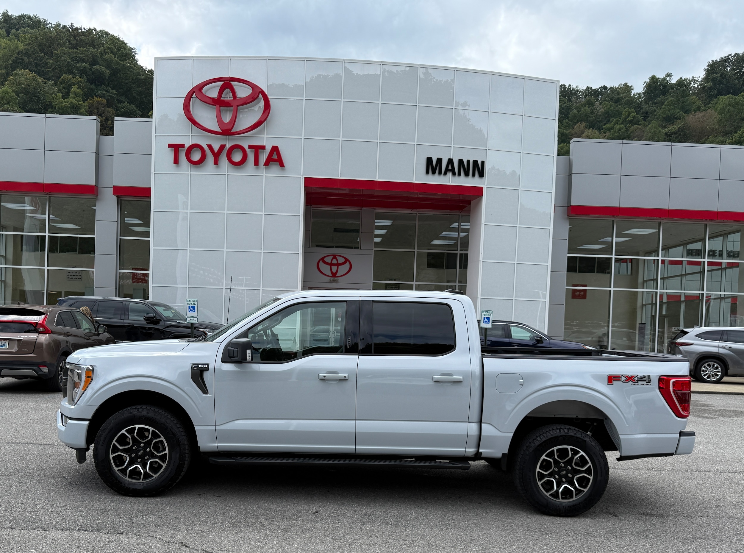 2022 Ford F-150 XLT's photo