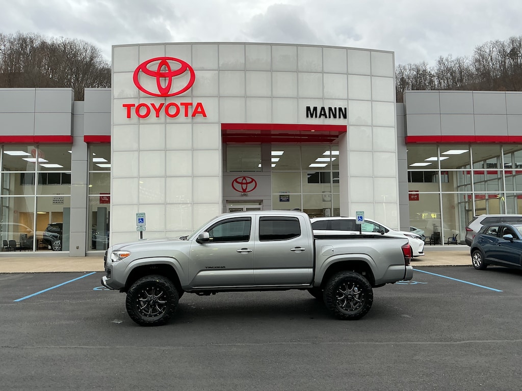 Used 2021 Toyota Tacoma Truck Double Cab